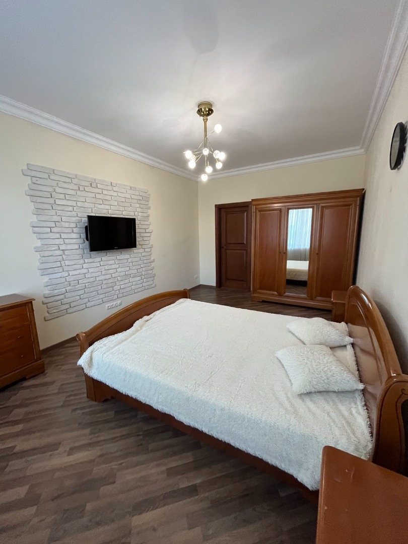 продажа трехкомнатной квартиры номер A-173434 в Приморском районе, фото номер 17
